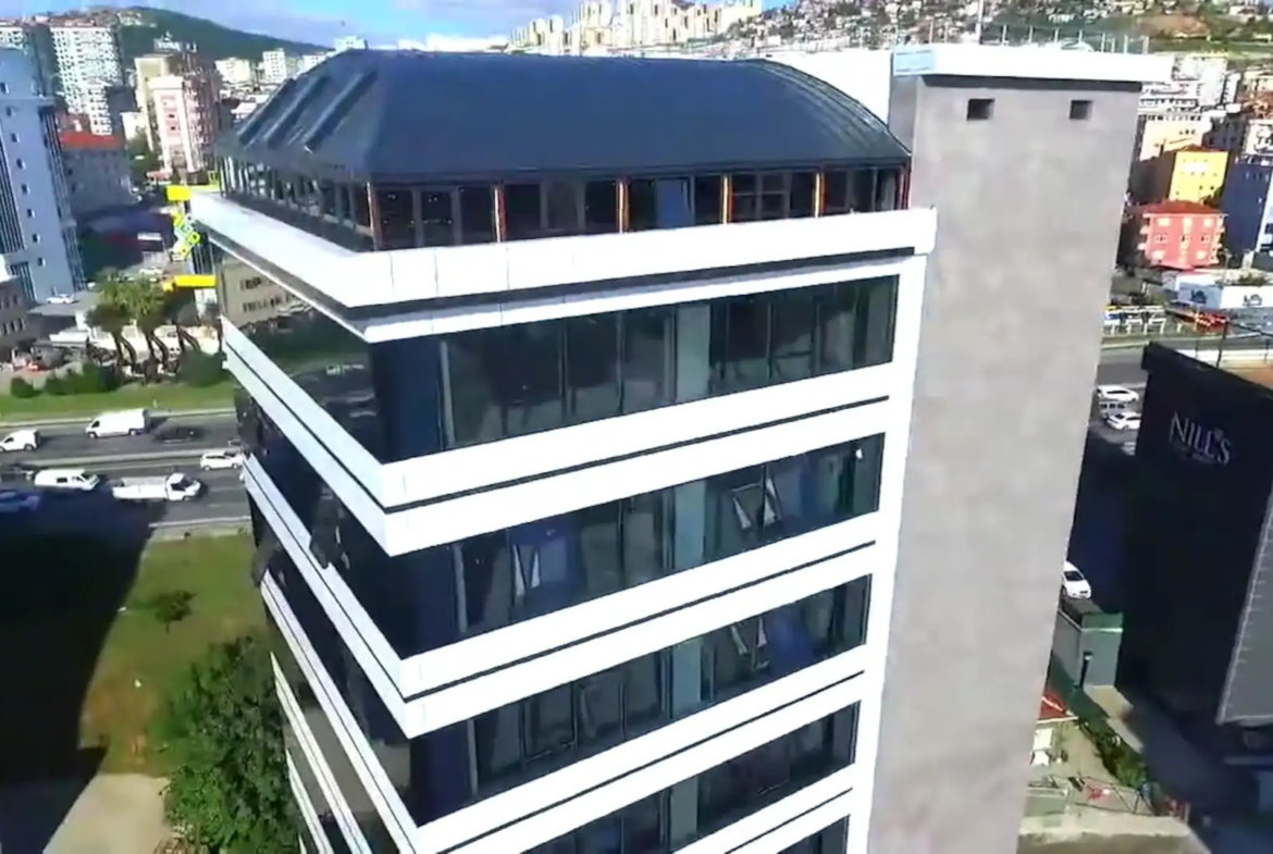 AVD Plaza, Geschäfts- und Wohnhaus